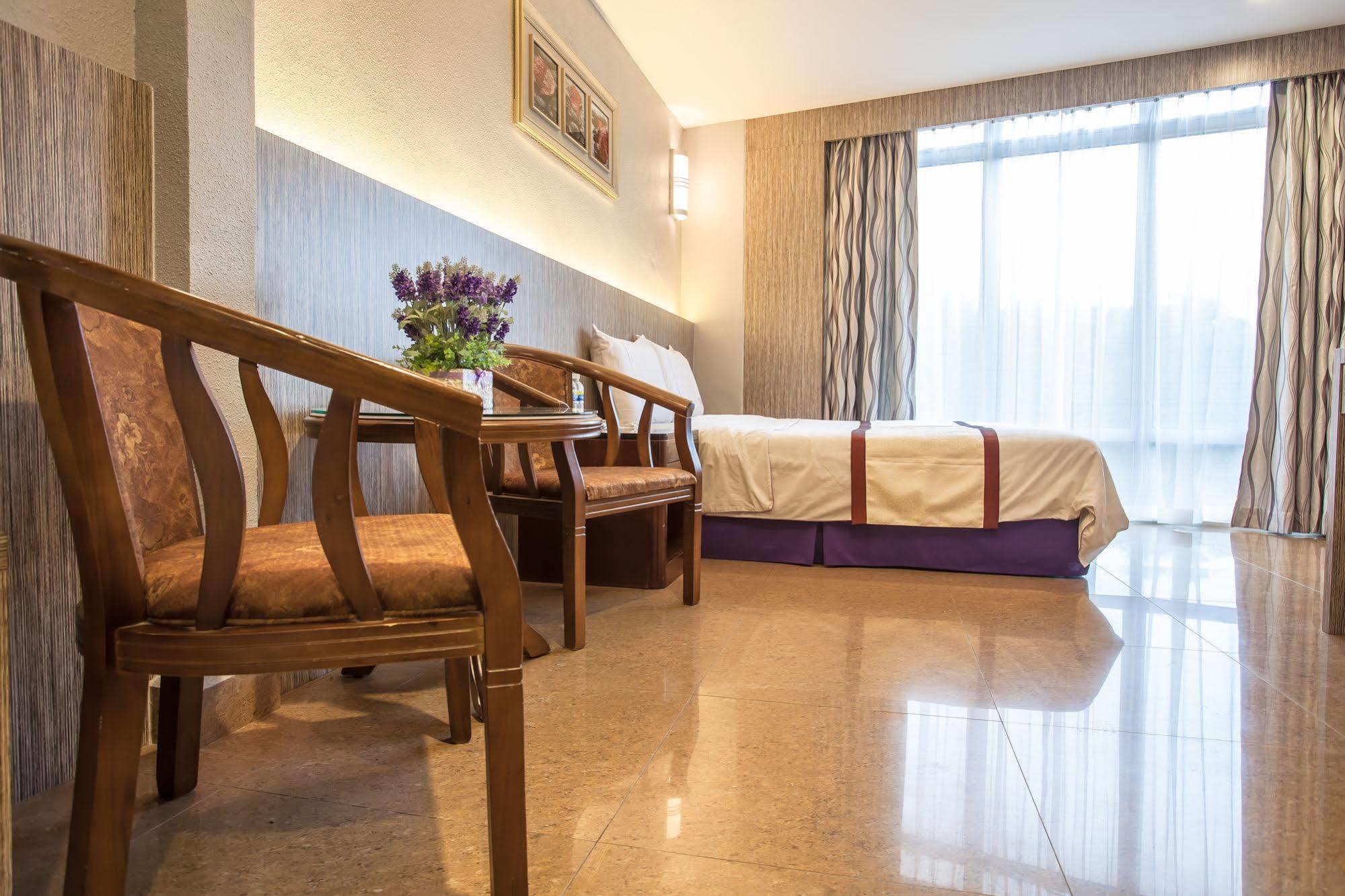 Lavender Inn Nusa Bestari ยะโฮร์บาห์รู ภายนอก รูปภาพ