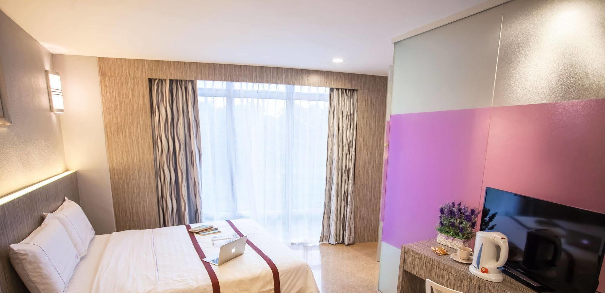 Lavender Inn Nusa Bestari ยะโฮร์บาห์รู ภายนอก รูปภาพ